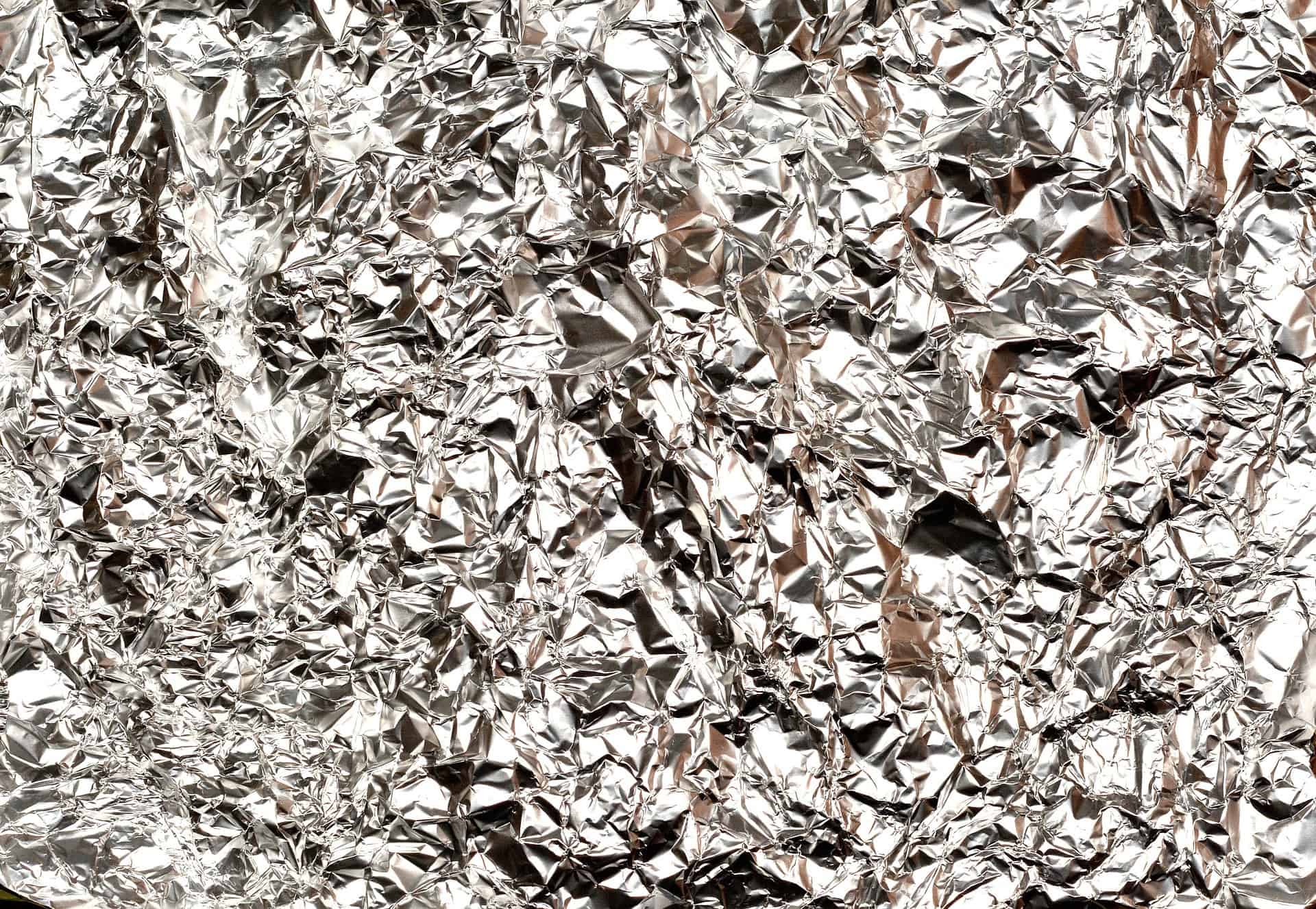 New Uses for Aluminum Foil - Surprising Ways to Use Aluminum Foil